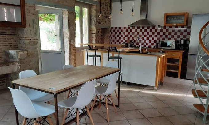Douelle Haus | Pleasant House Of Character In the Lot département for 6 people