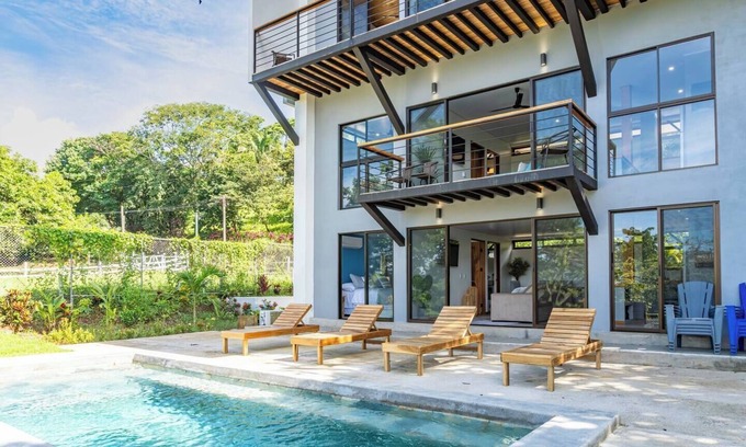 Nicoya Peninsula Wohnung | Plush Apartment on 3rd Floor w/ Ocean Views