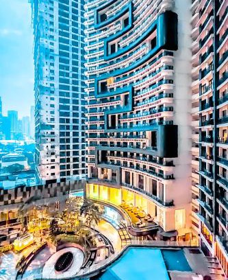 Downtown Wohnung | Poblacion Stay with Pool Gym Jacuzzi and Pool Table