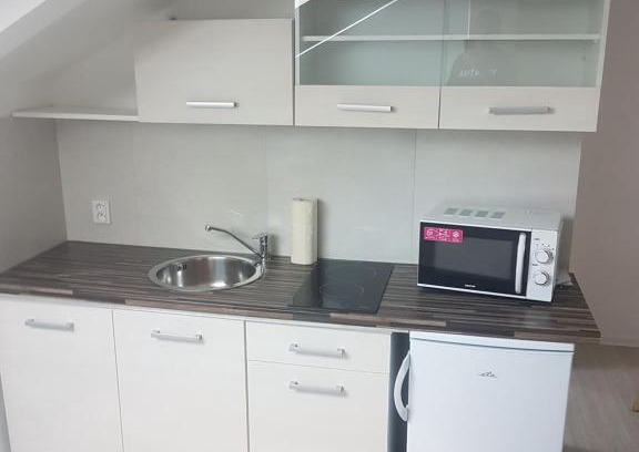 Uhersky Brod Wohnung | podkrvnī byt pro dva s kuchyňou