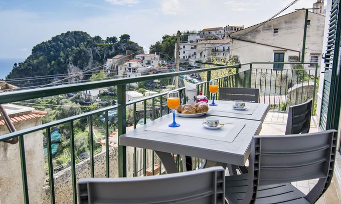 Pontone Haus | Ponton "La Polena di Amalfi"