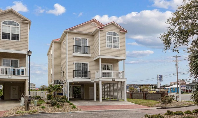 North Myrtle Beach Haus | Pointe Marsh North Myrtle Beach ESCAPE!