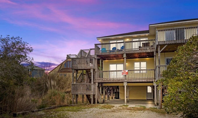 The Point Haus | Wunderschöne Sonnenuntergänge, breiter Strand und Sie können Ihren Hund mitbringen!