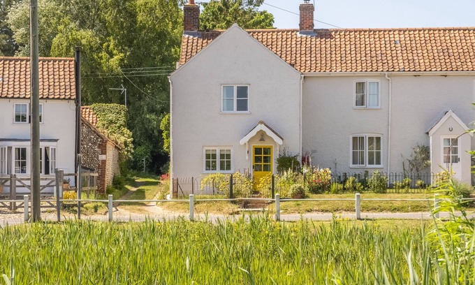 Edgefield Haus | Pond Cottage (E), Edgefield, Norfolk