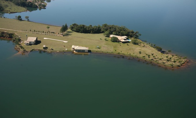 Sao Sebastiao da Vitoria Haus | PONTAL DAS ARVORES zwischen Tiradentes und Carrancas MG - CAMARGOS Damm
