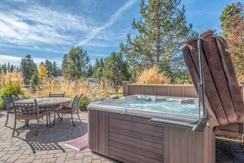 Three Rivers Haus | Pony Express 5