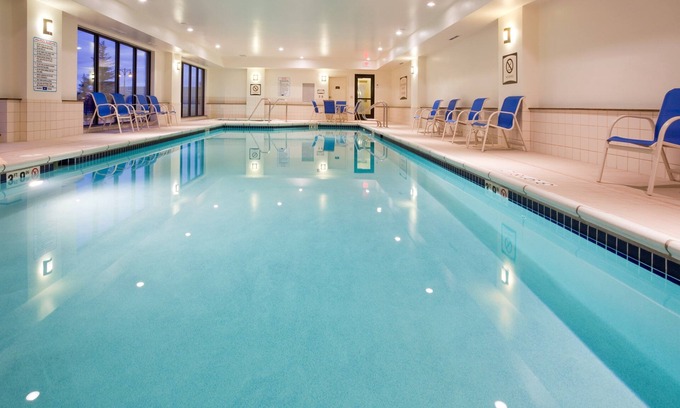 Oconomowoc Eigentumswohnung | Pool. Gym. Your Next Trip!