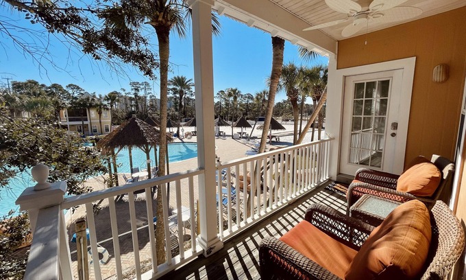 Ono Island Villa | Poolside retreat 1BR/1BA condo