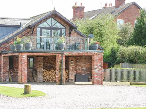 Chester Haus | Poplar Farm Studio