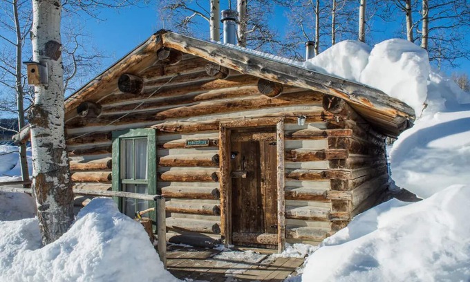 Clark Kabine | Porcupine Cabin - A Classy-Rustic Gem