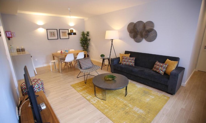 Santa Marinha Wohnung | Porto Views & Wines by Porto City Hosts