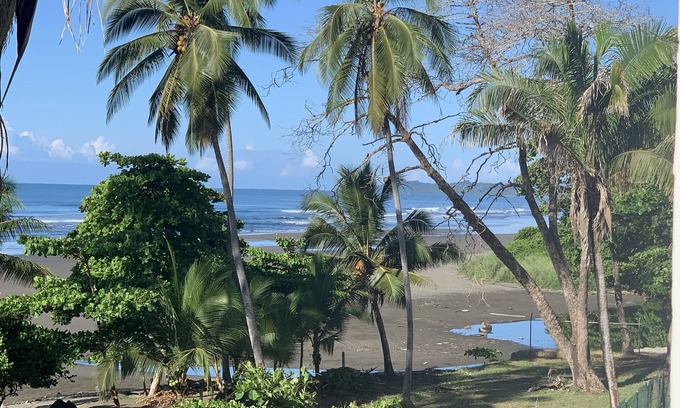 Bejuco Eigentumswohnung | Poseidon's Beachfront Sanctuary