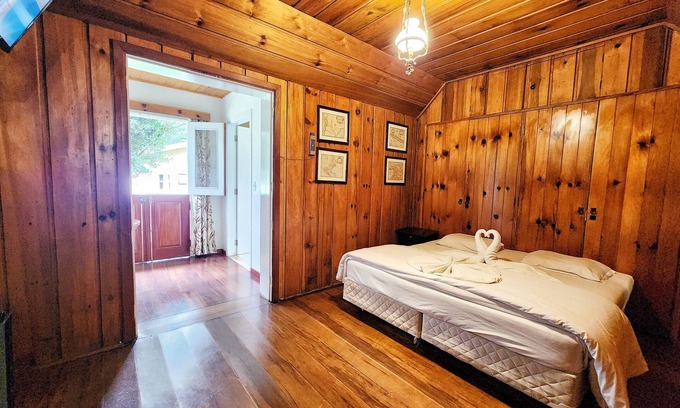 Campos do Jordao Hotel | Pousada Filosófica