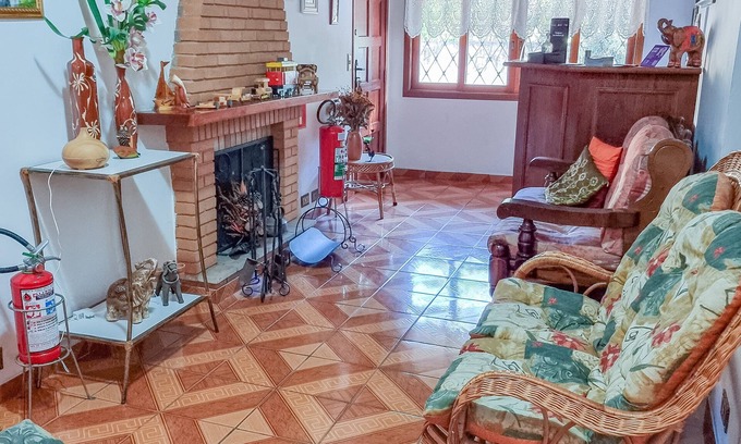 Abernessia Hotel | Pousada Helebastian