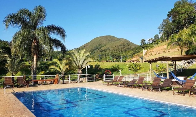 Aguas de Lindoia Hotel | Pousada Nefelibatas