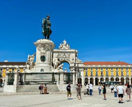Chiado Wohnung | Praça do Comércio Romantic Apartment