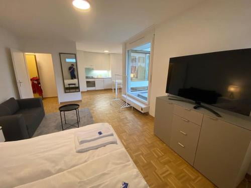 Hochschulen Wohnung | Practical studio in the city center - Art 7