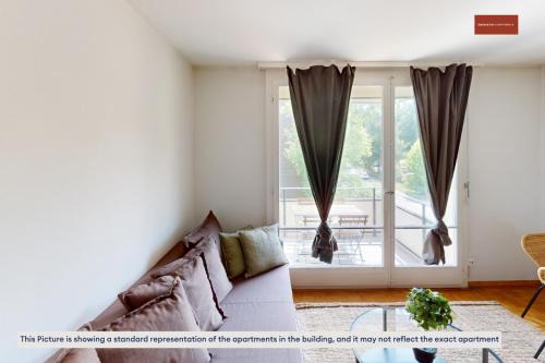 Seebach Wohnung | Practical Zurich Stay 2 Bedrooms, Great Value