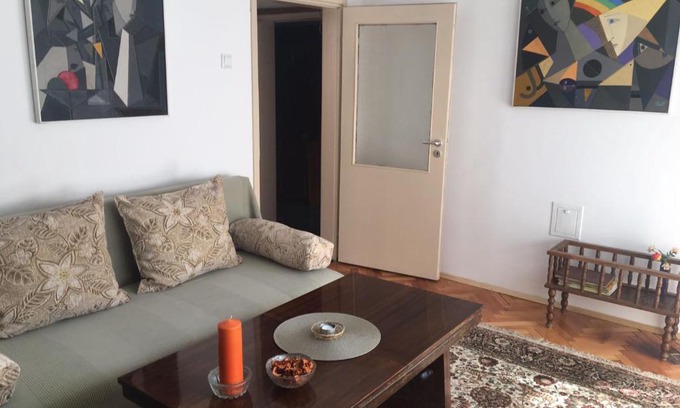 Gabrovo Wohnung | Practico, cómodo y céntrico.