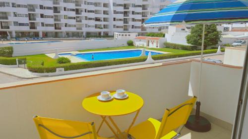 Santa Eulalia Wohnung | Praia Eulália with pool and 5 minutes from the beach