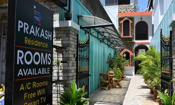 White Town Hotel | Prakash Residence