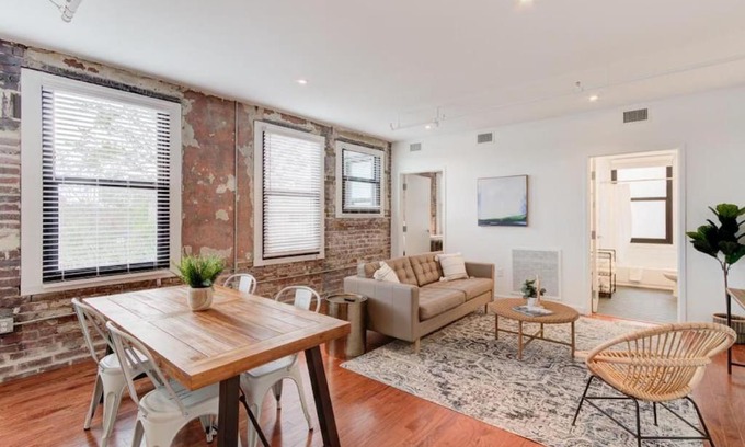 South Main Historic District Wohnung | Premiere Location - Historic w Modern Amenities!