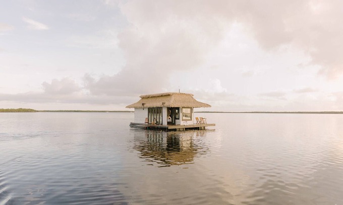 Key Largo Haus | Premium Floating Bugalow by Stay Ombi in the Keys with Stunning Ocean Views.
