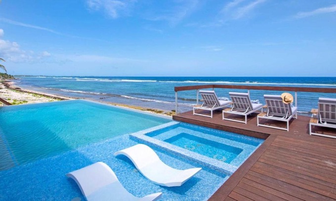 Bodden Town Haus | Present Moment by Grand Cayman Villas & Condos
