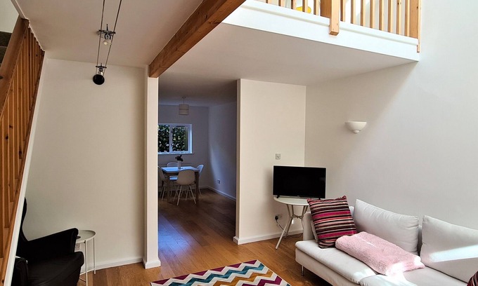 Headington Haus | Pretty house near shops and other facilities, close to the centre of Oxford