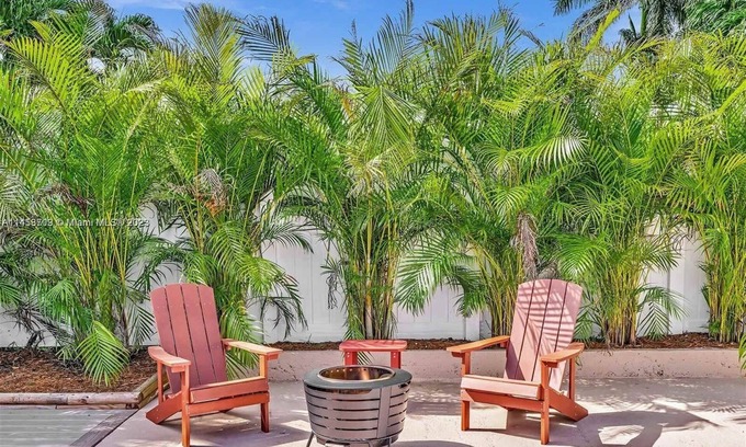 Sunset Haus | This House Will Come True Your Vacations Dreams