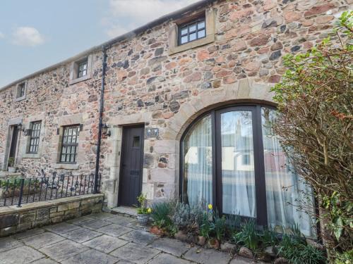 Akeld Haus | Primula Patch