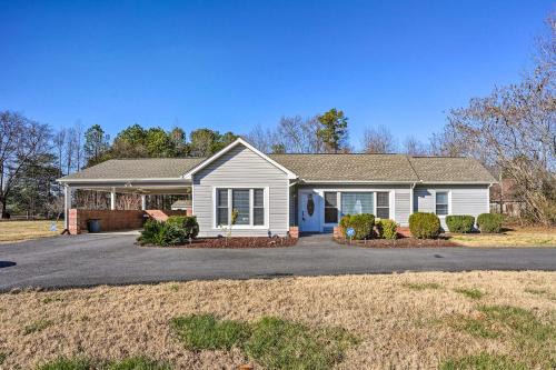 Prince George Haus | Prince George Getaway Near Historic Sites!