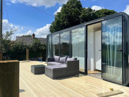 Monaghan Wohnung | Pringle Pod