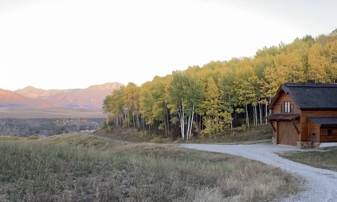 Ririe Haus | Privacy and Views in Swan Valley - Short Drive to Victor and Jackson