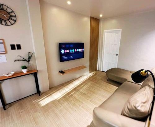 Mati Haus | Private 2BR Unit Netflix, WiFi & Comfort