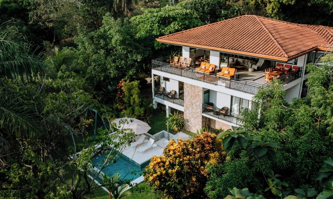 Valle Pura Vida Haus | Private 3Bdrm 3.5Ba Jungle Home w/Pool near Manuel Antonio