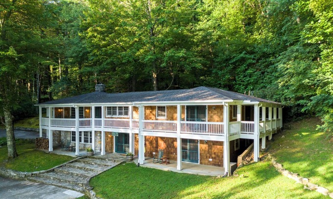 Cullowhee Haus | See Glenville Luxury Lodge: Kanu, Kajak, Segelschiff, Wifi