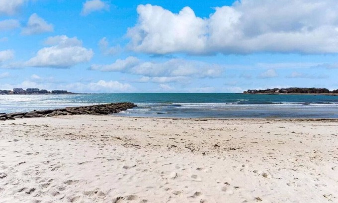 North Falmouth Haus | Private Beach Access! Newly Remodeled 4 BD in Fun No. Falmouth. Pets Welcome