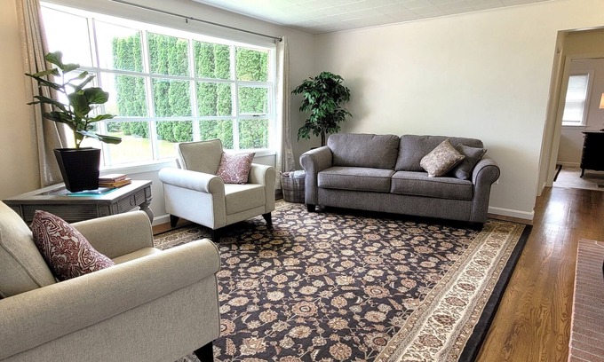 Paradise Haus | Private & Charming Cottage In Rural Lancaster County - 5 mile from attractions