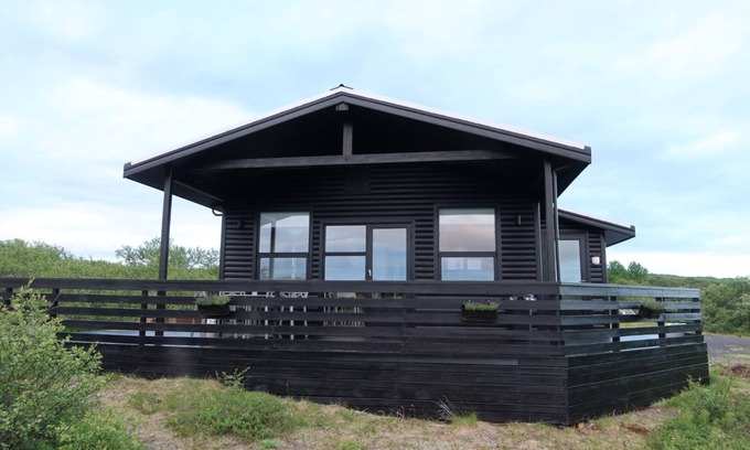 Borgarnes Kabine | Privates Ferienhaus in Westisland, atemberaubende Umgebung.