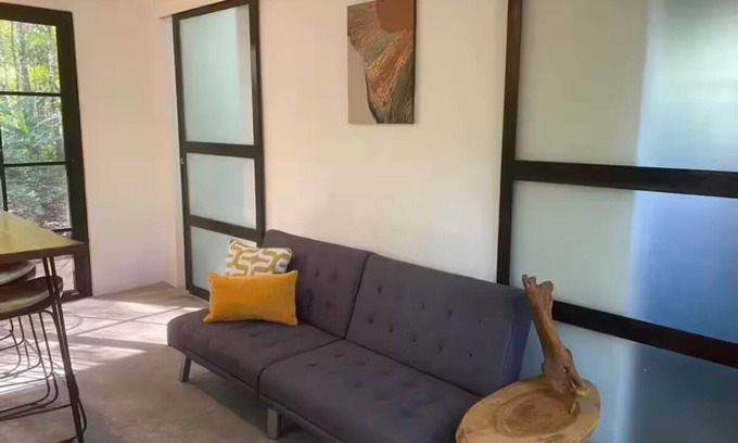 Ojochal Kabine | Private cabina at Yoga center in Ojochal with AC, WiFi, Pool, close to town