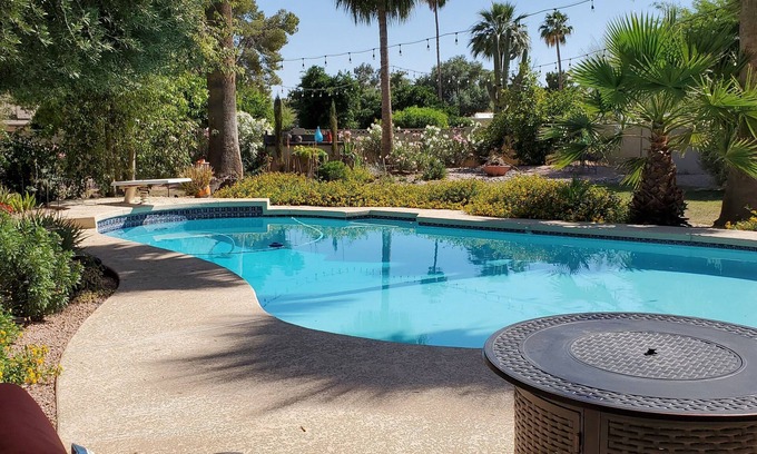 Avant Haus | Private garden Oasis, close to all conveniences