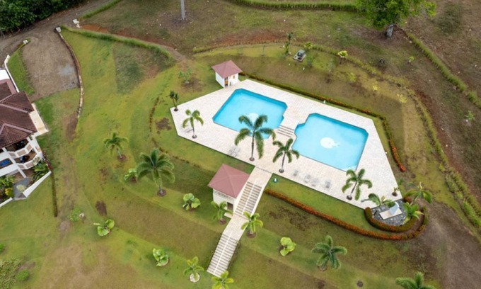 Buenos Aires Eigentumswohnung | Privater Garten, schöne 1 Schlafzimmer 1 Bad mit kostenlosem Golf für zwei Personen