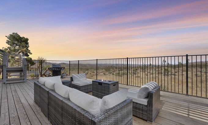 Joshua Tree Haus | Private Home in Joshua Tree w/Hot Tub!