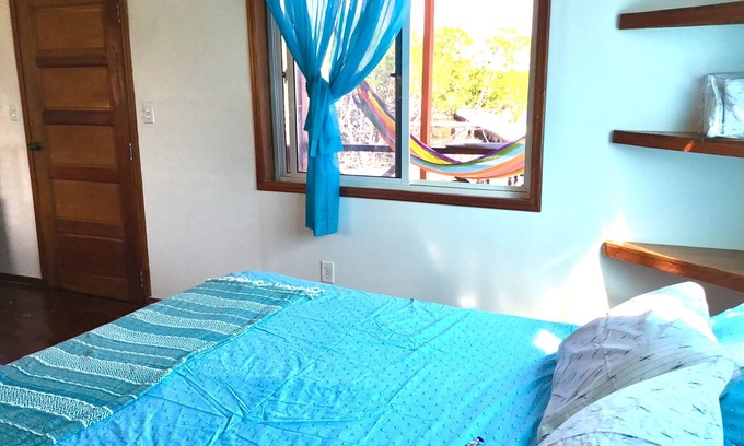 Glovers Reef Atoll Haus | Private Island Getaway - Belize Barrier Reef - Fisch, Schnorcheln, Speerfischen, SUP