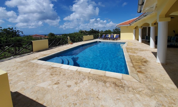 Sabadeco Villa | Private Paradise Villa mit Meerblick und eigenem Pool