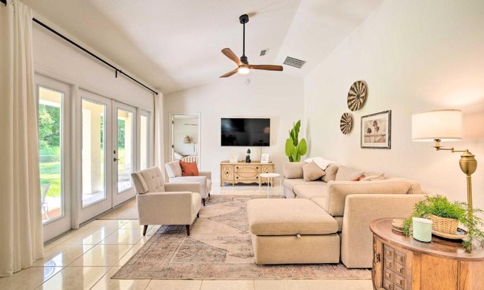 Dunnellon Haus | Private Pool and Grill Peaceful Home in Dunnellon