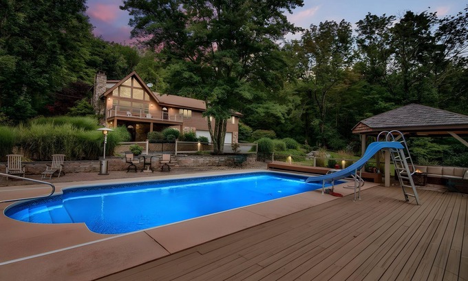 Cresco Skihütte | Private Pool,Arcade& HotTub - Heart of Poconos