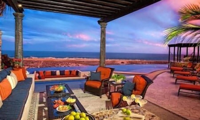 Paraiso Escondido Haus | PRIVATE RESIDENCES 4 BEDROOM IN CABO-POOL-JACUZZI!