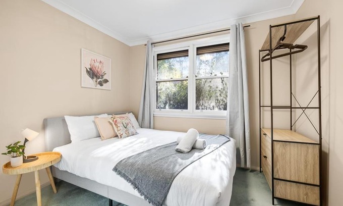 Pymble Haus | Private Room in Pymble Sleeps 2